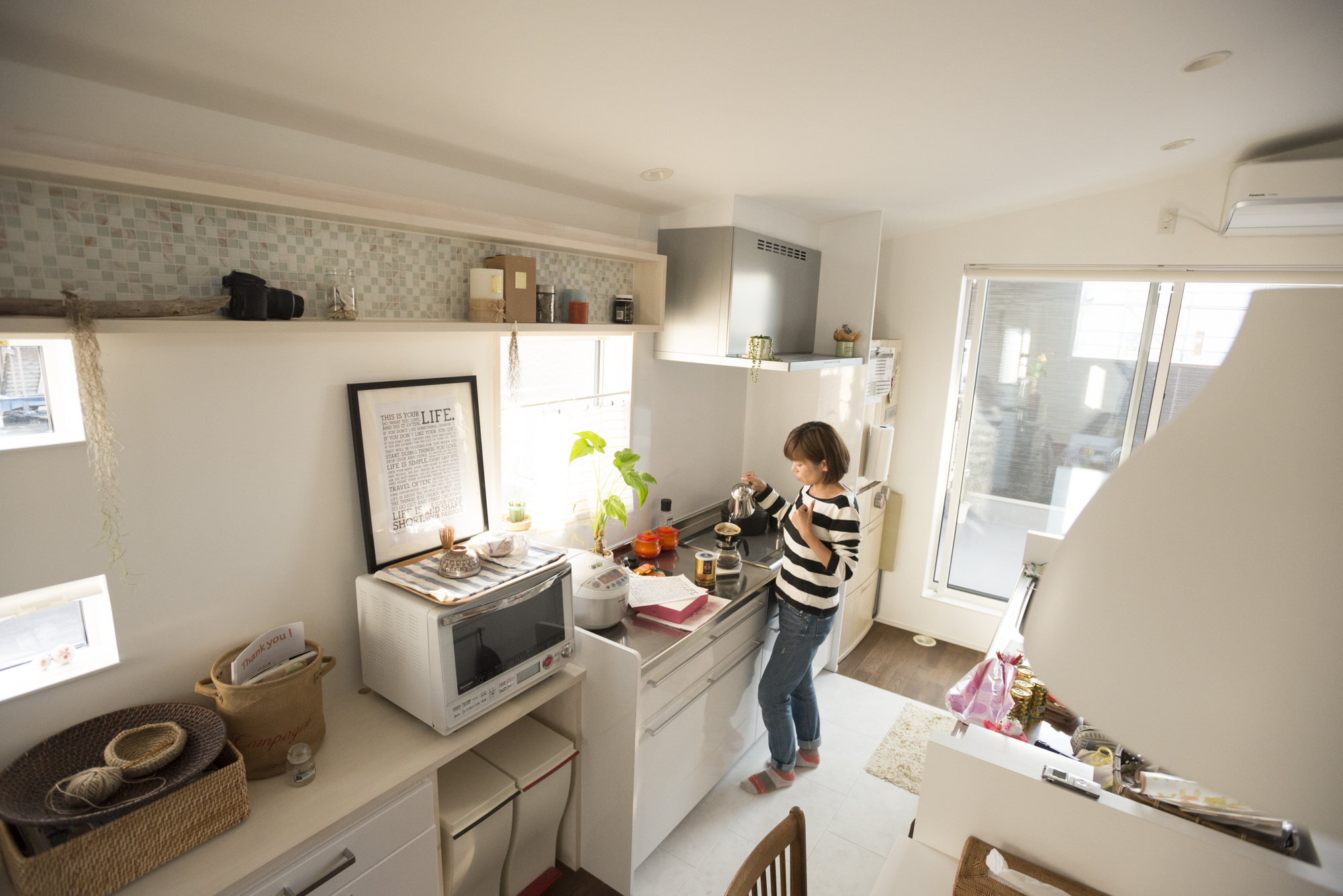 Kitchen and dining area